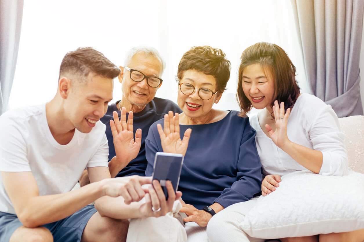 Bluetooth hearing aids Skype call with family